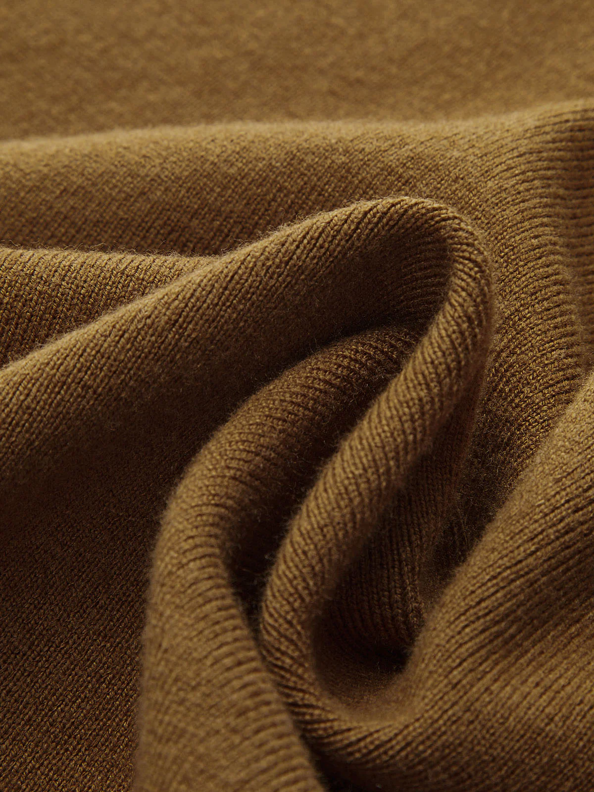 Knitted Cinched Top with Emphasised Shoulders